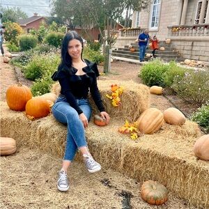 Meet your Posher, Sara